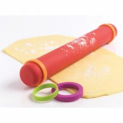 Coupon 👍 Rouleau à Pâtisserie ajustable rouge 41 cm 🎁